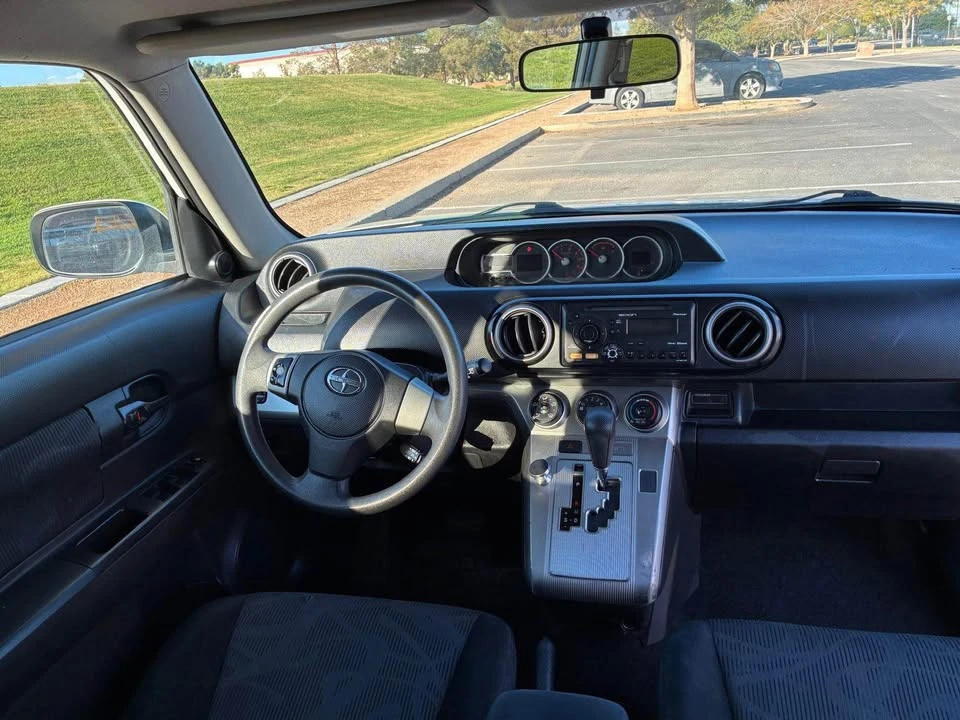 2012 Scion xB - Image 9 of 12