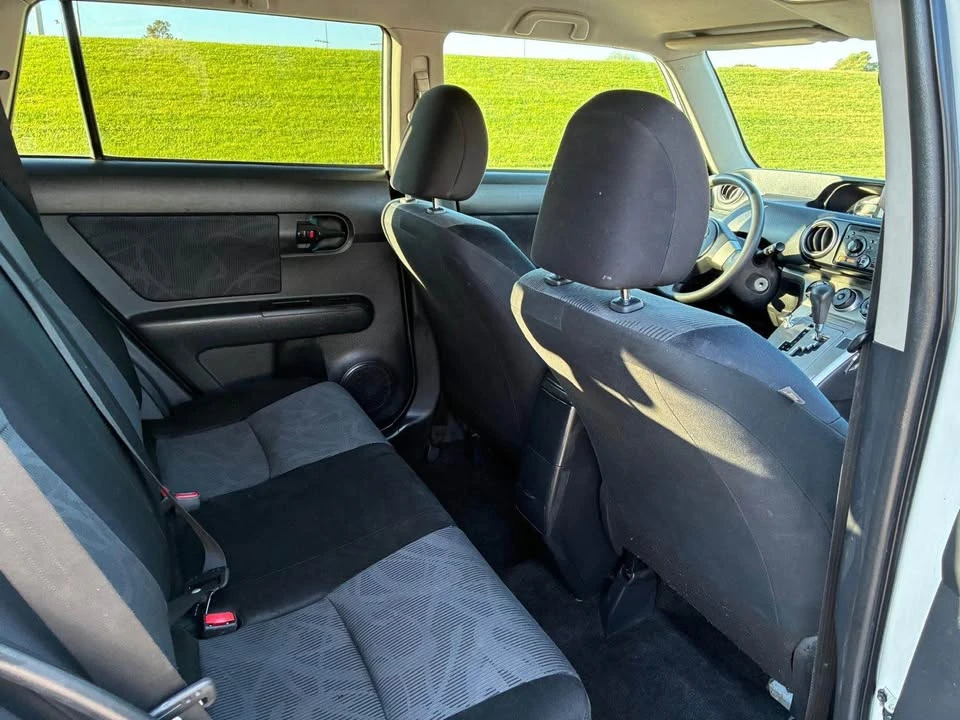 2012 Scion xB - Image 11 of 12