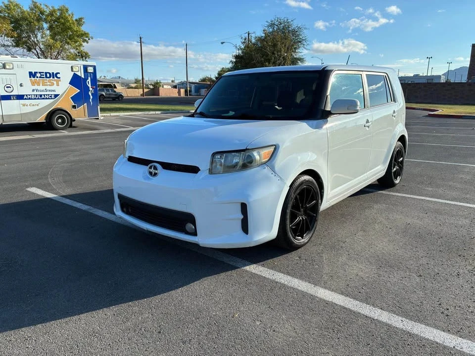 2012 Scion xB - Image 3 of 12