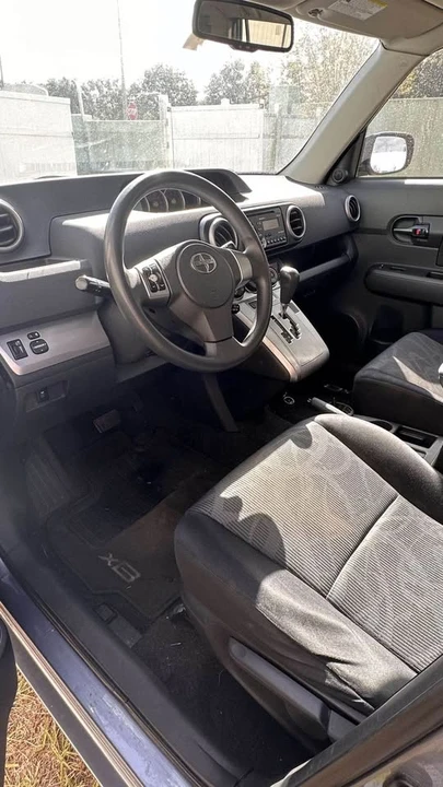 2012 Scion xB - Image 7 of 12