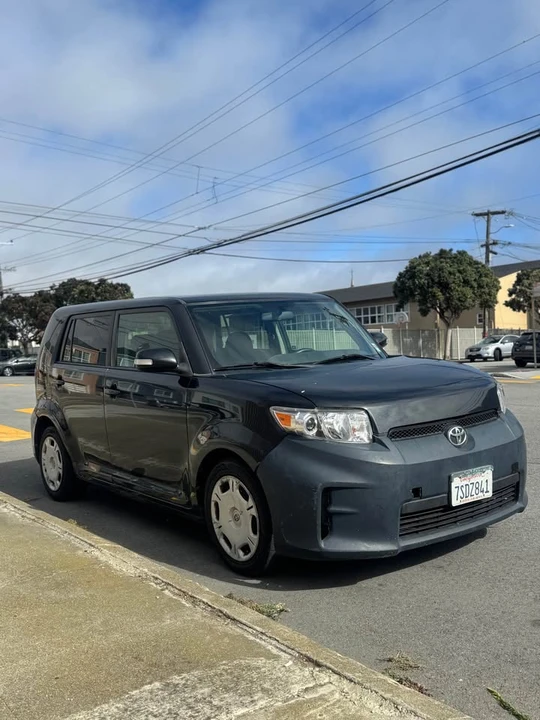 2012 Scion xB - Image 3 of 9