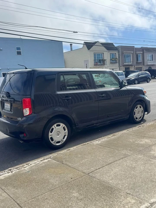 2012 Scion xB - Image 4 of 9
