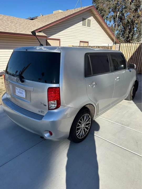 2012 Scion xB - Image 5 of 9