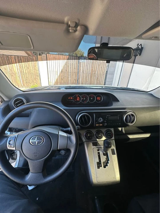 2012 Scion xB - Image 8 of 9