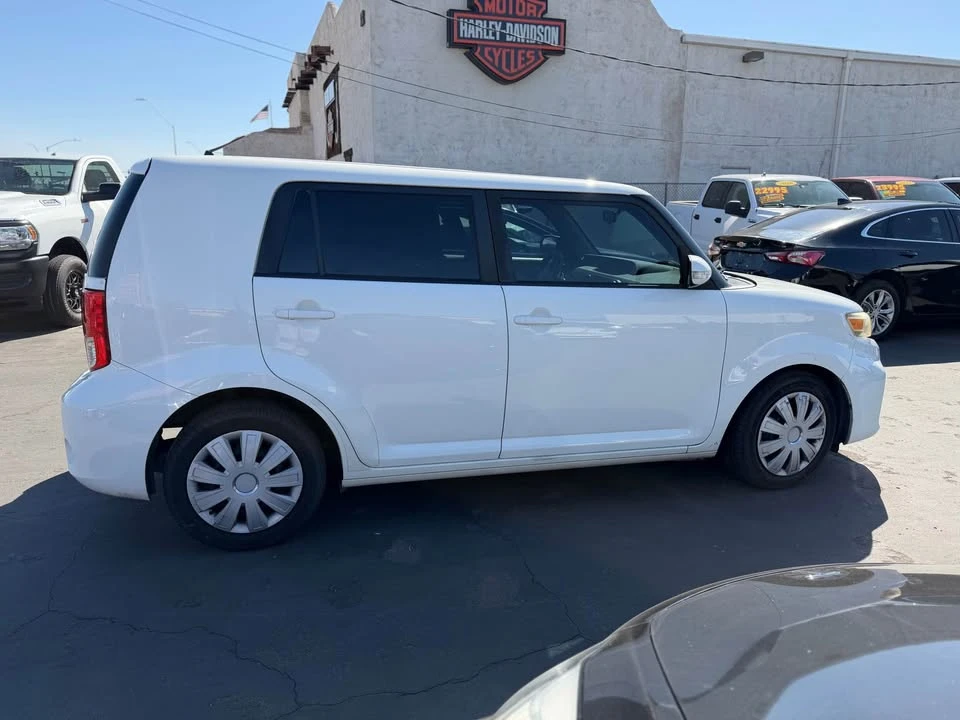 2012 Scion xB - Image 2 of 10