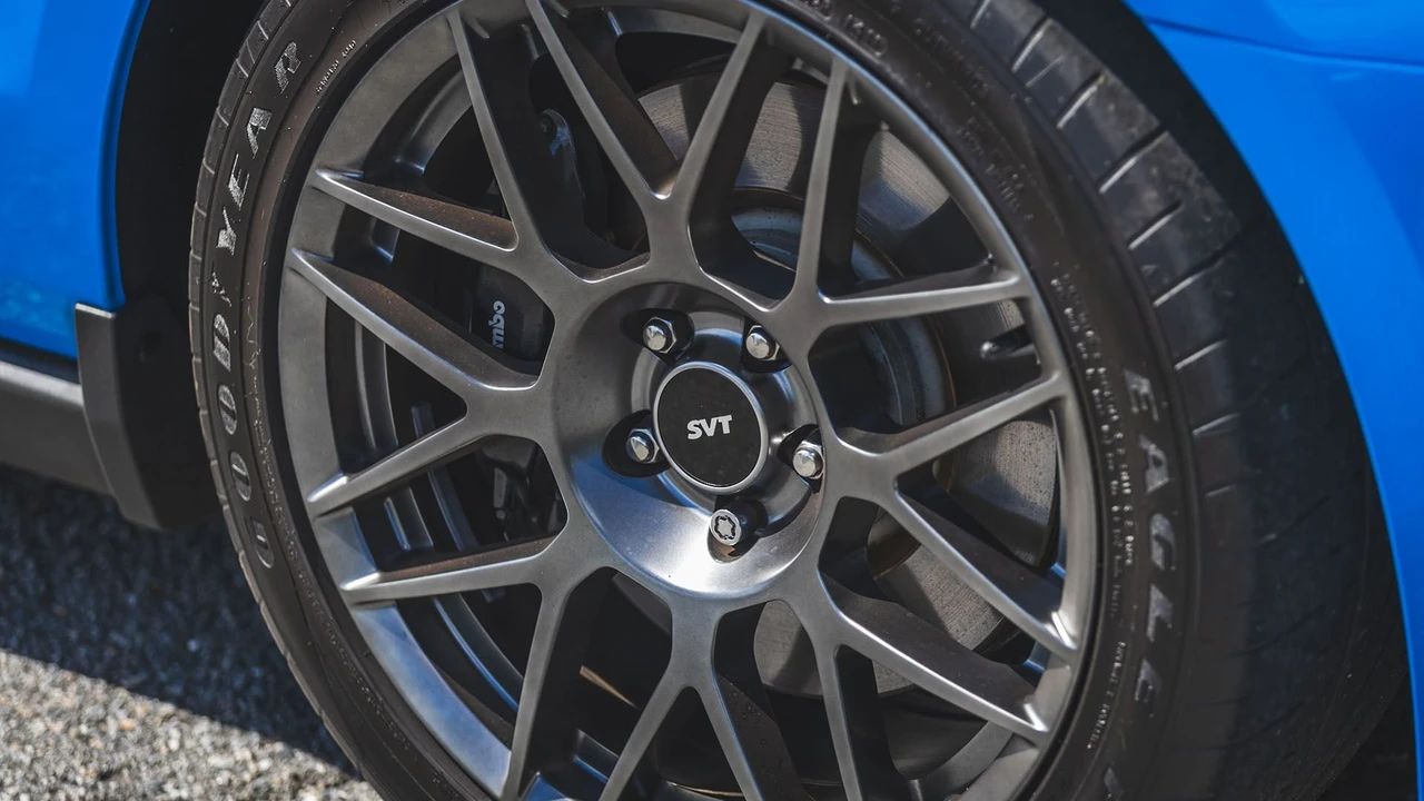 2012 Shelby GT500 - Image 24 of 31