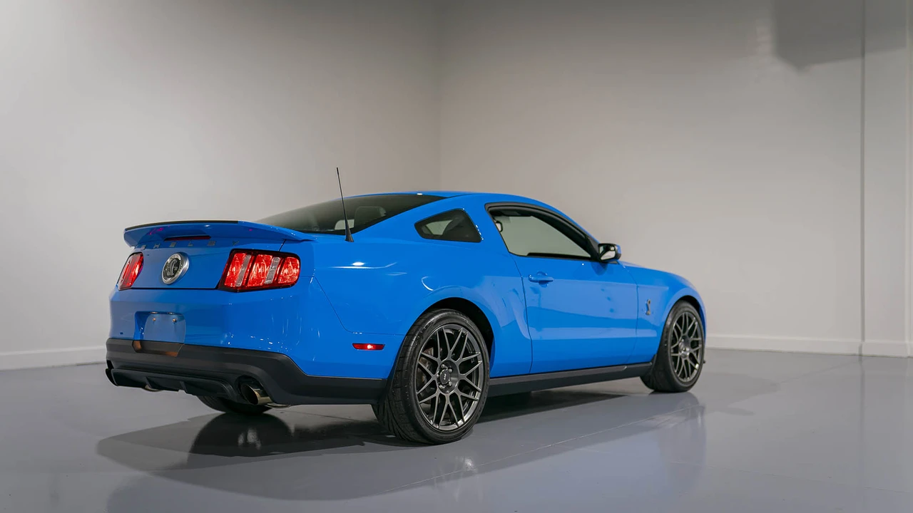 2012 Ford S197 II Shelby Mustang GT500 - Image 15 of 31