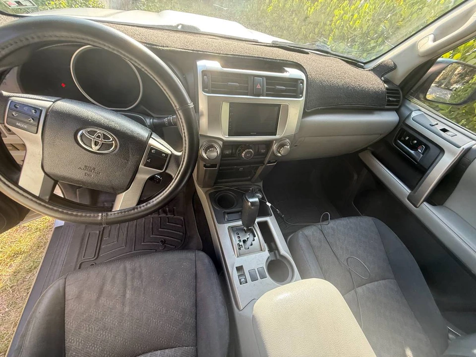 2012 Toyota 4Runner 5th Gen - Image 9 of 20
