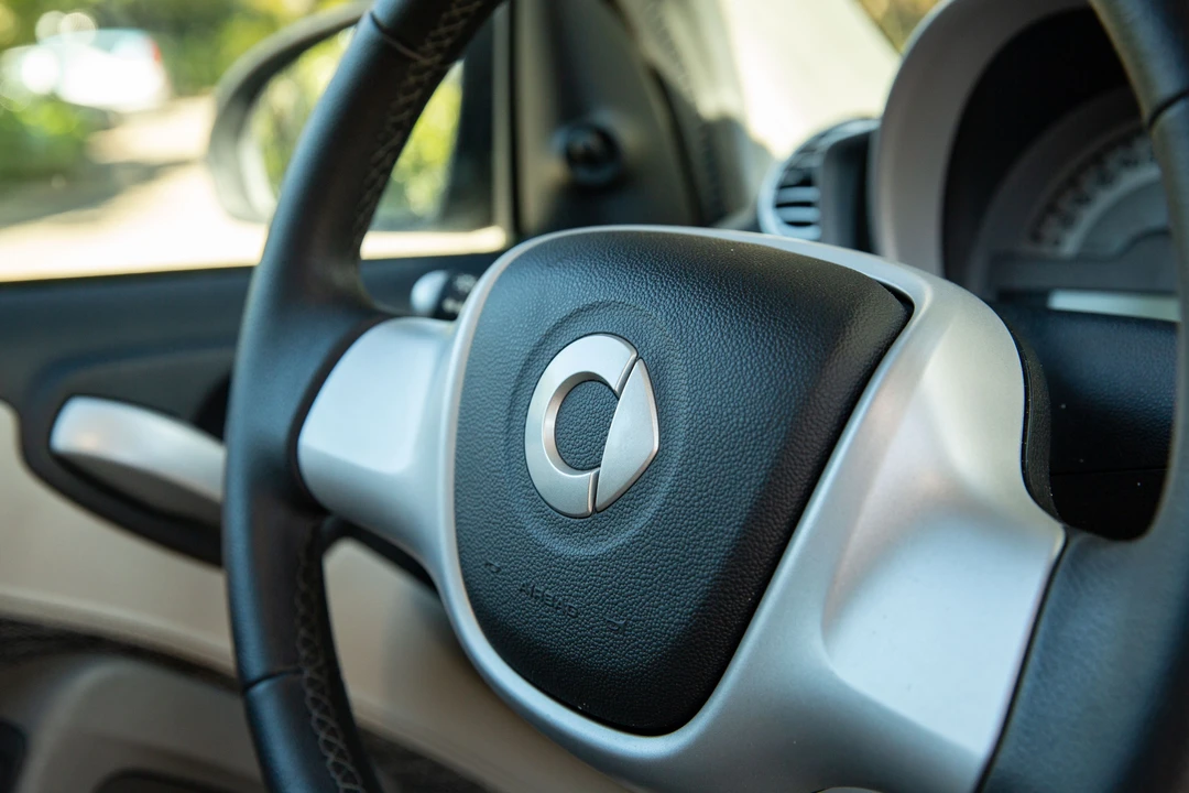 2012 Smart Fortwo 2nd Gen - Image 15 of 31