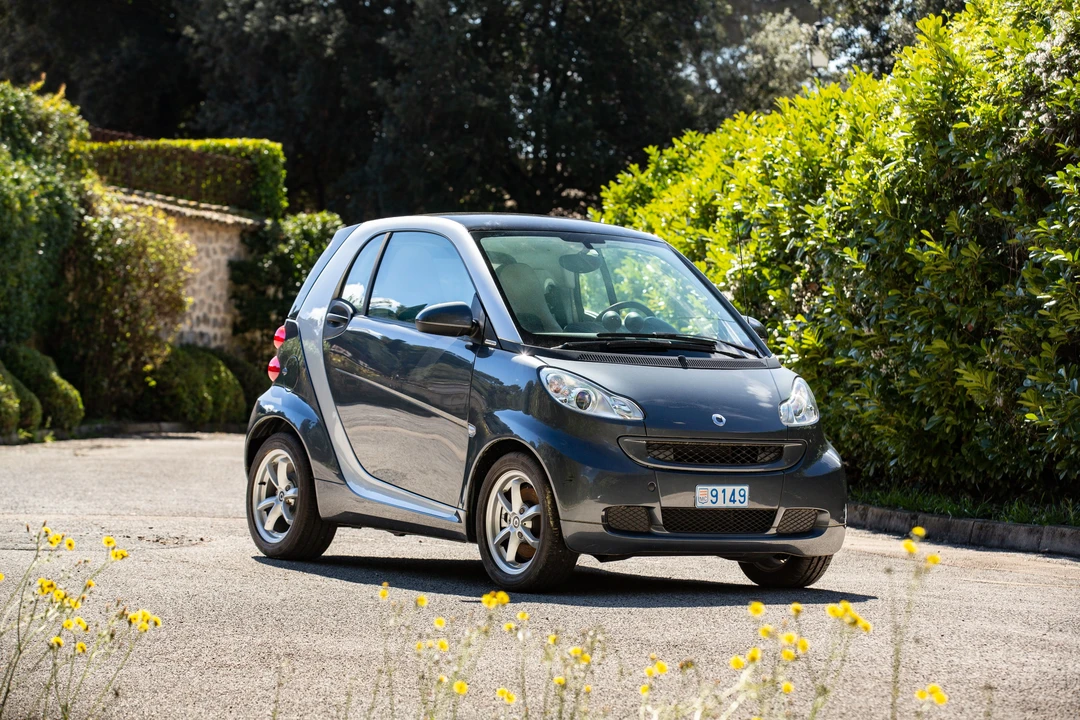 2012 Smart Fortwo 2nd Gen - Image 2 of 31