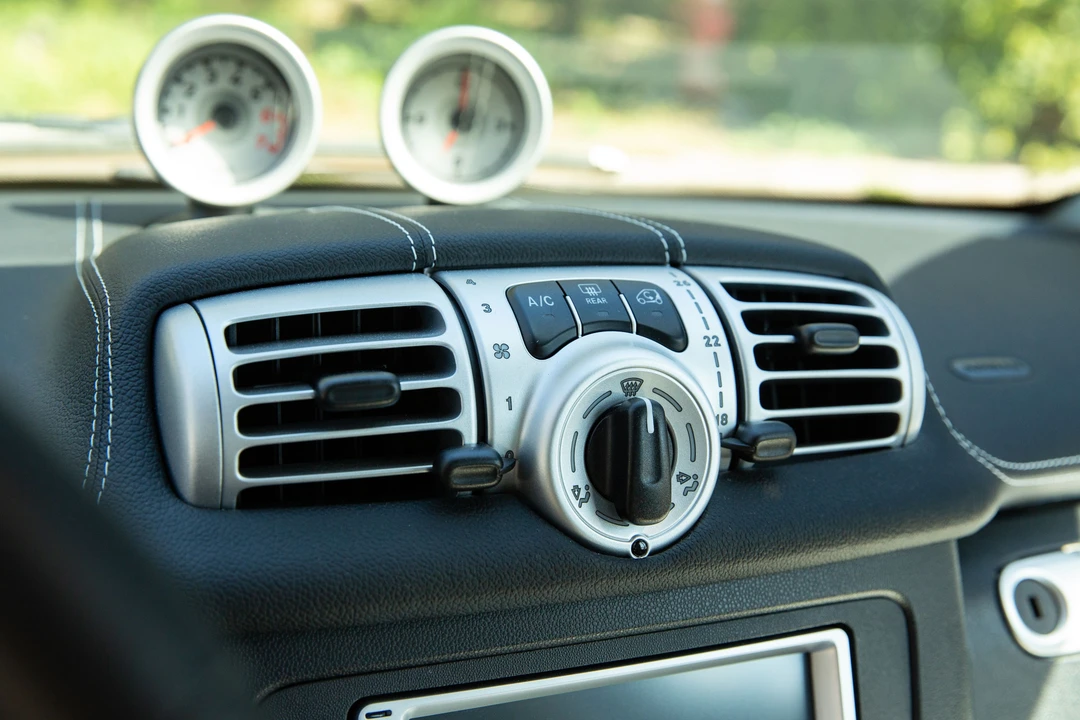 2012 Smart Fortwo 2nd Gen - Image 22 of 31