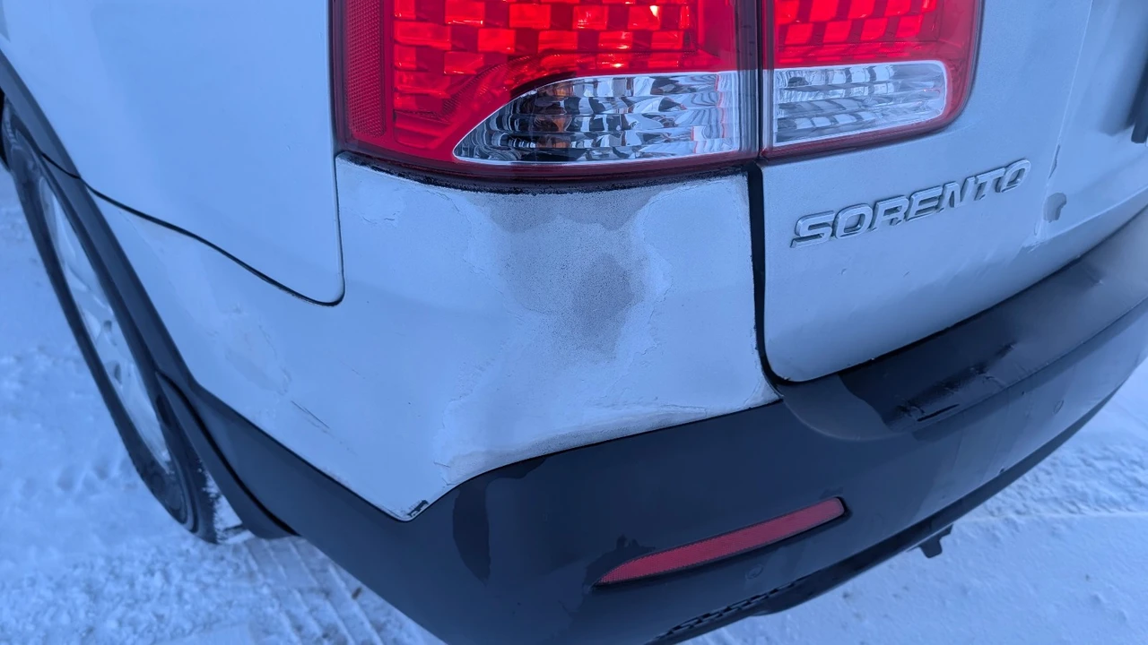 2012 Kia Sorento - Image 9 of 20