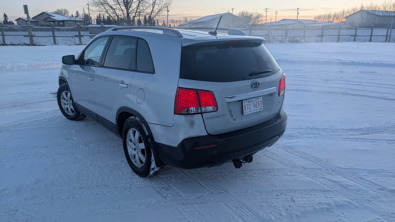 2012 Kia Sorento - Image 7 of 20
