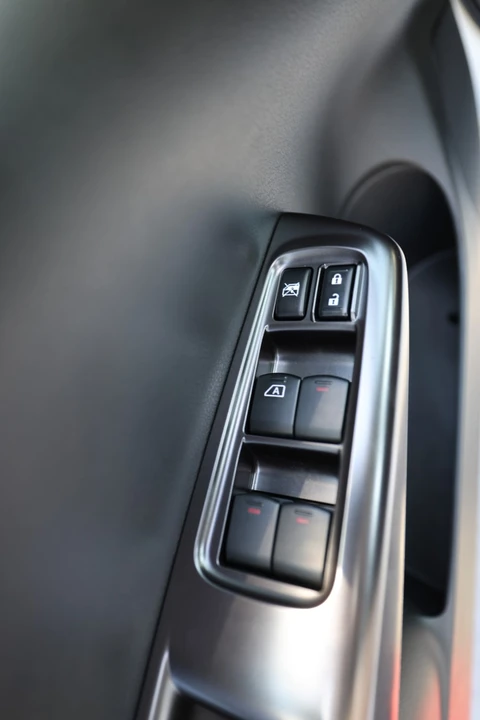 2012 Subaru Impreza WRX STi 3rd Gen - Image 25 of 31