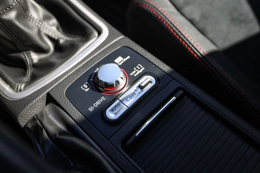 2012 Subaru Impreza WRX STi 3rd Gen - Image 27 of 31