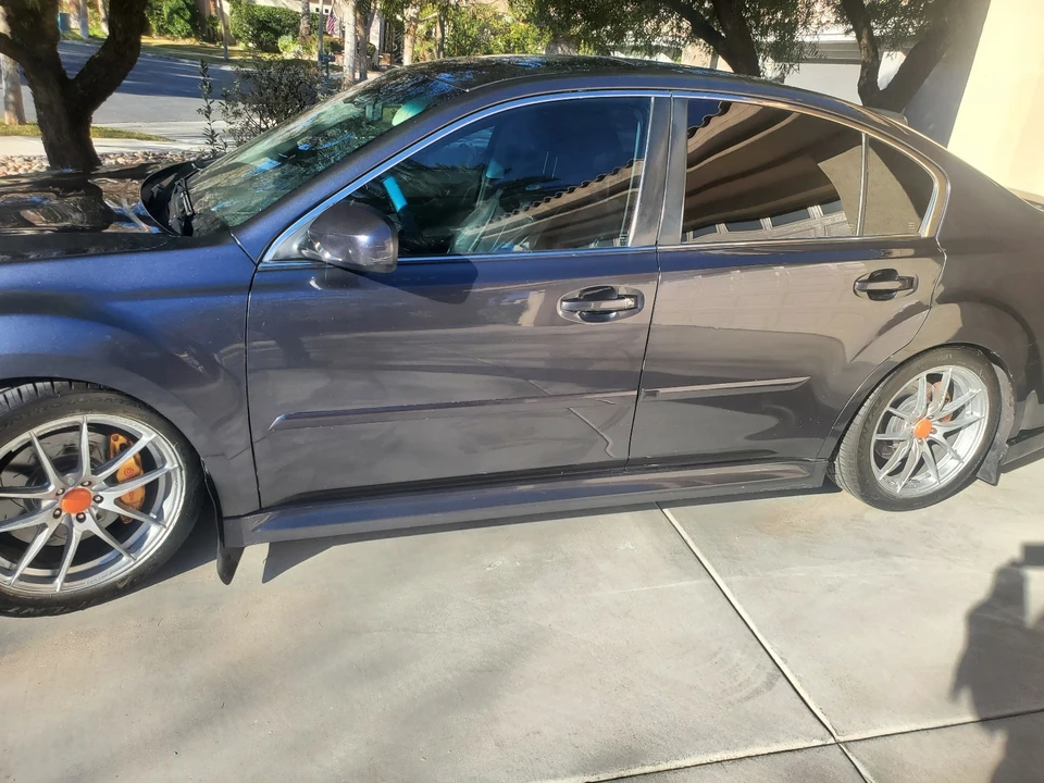 2012 Subaru Legacy 5th Gen - Image 2 of 31