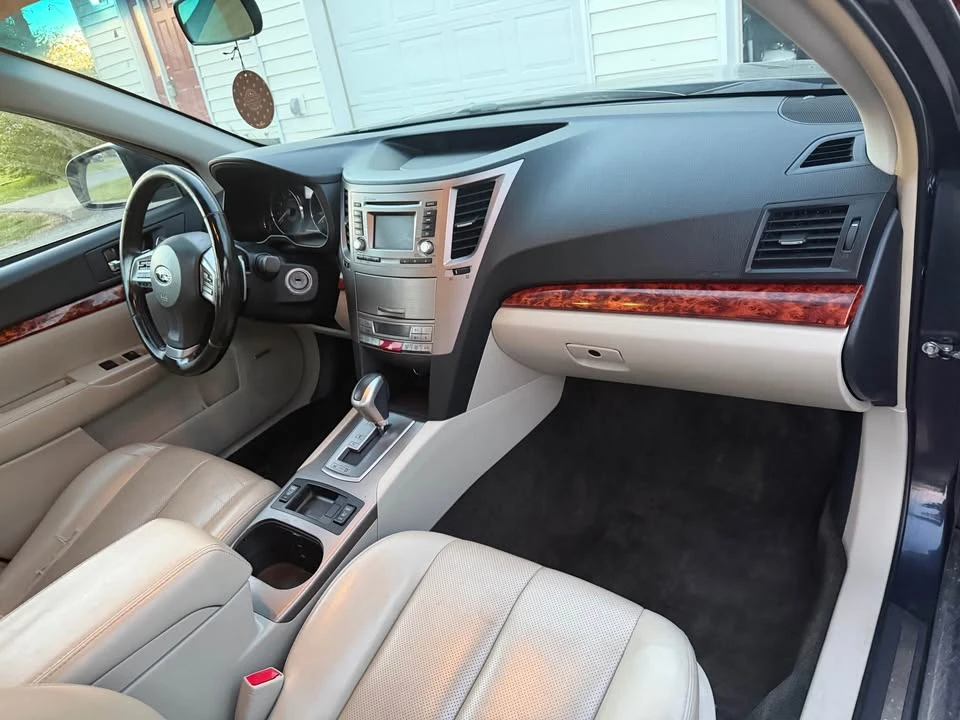 2012 Subaru Legacy 5th Gen - Image 8 of 16