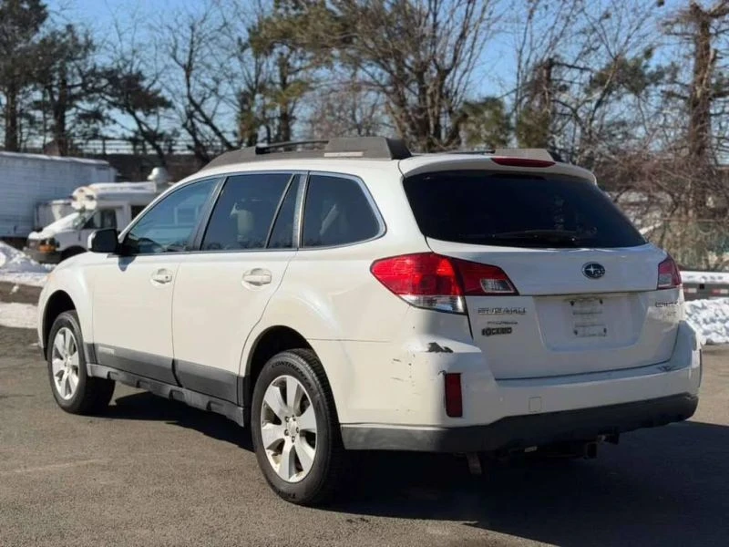 2012 Subaru Outback 4th Gen - Image 4 of 12