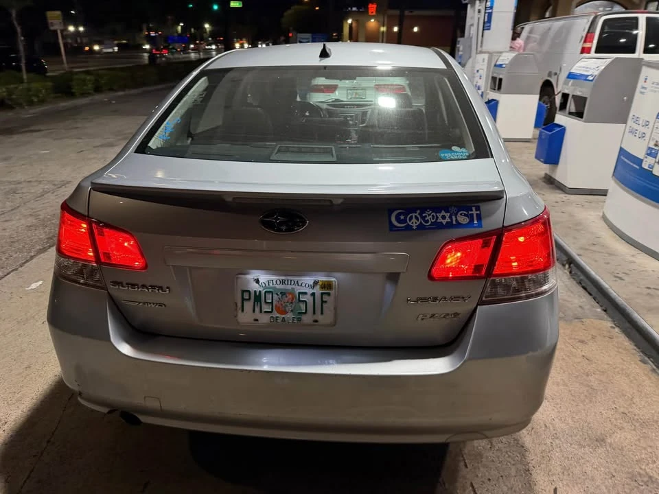 2012 Subaru Legacy 5th Gen - Image 3 of 4