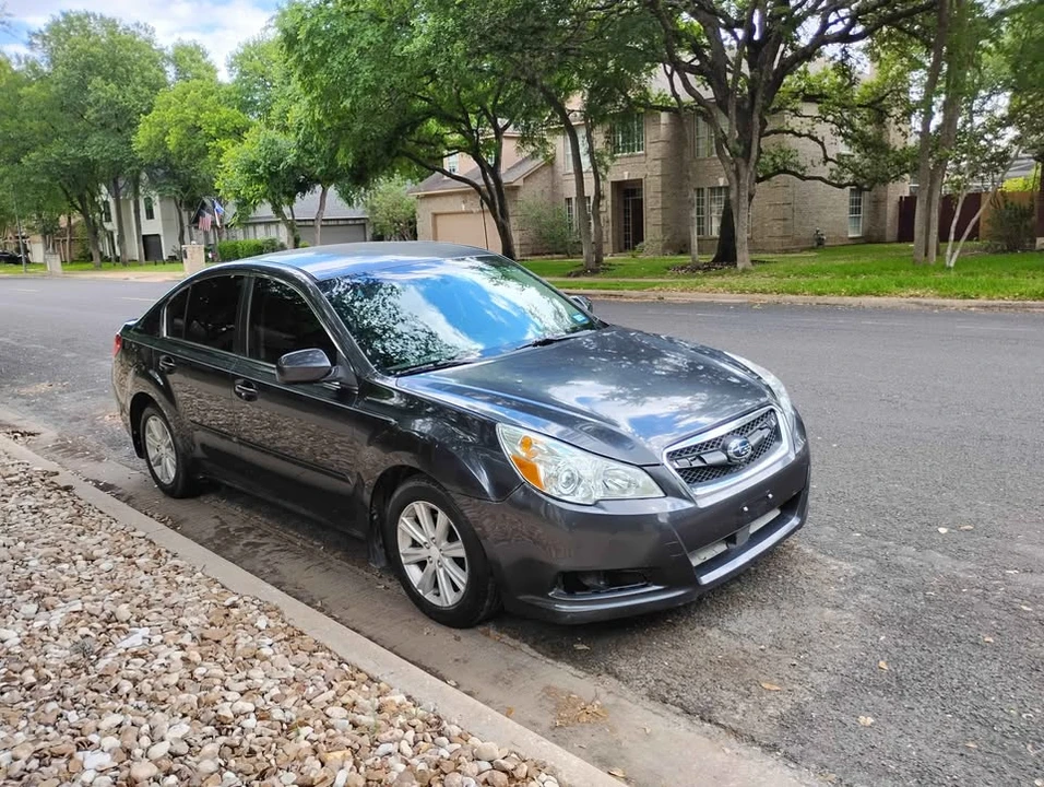 2012 Subaru Legacy 5th Gen - Image 2 of 8