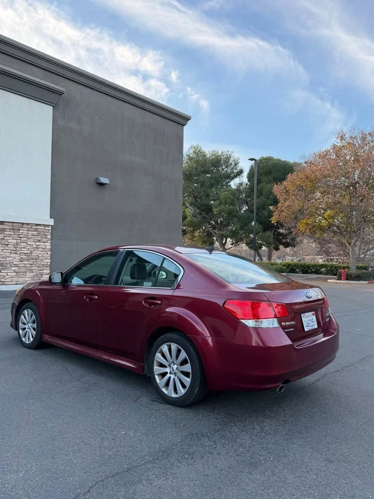 2012 Subaru Legacy 5th Gen - Image 5 of 18