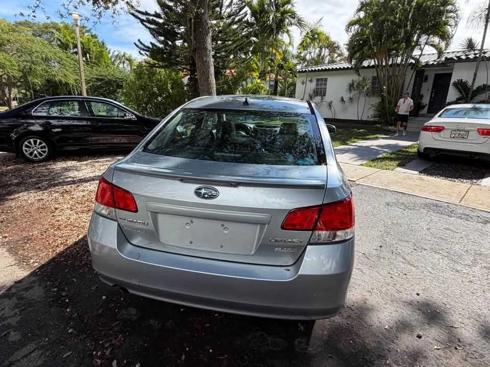 2012 Subaru Legacy 5th Gen - Image 5 of 8