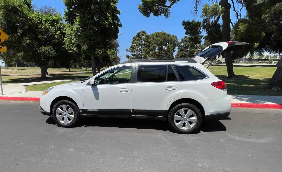 2012 Subaru Outback 4th Gen - Image 2 of 14