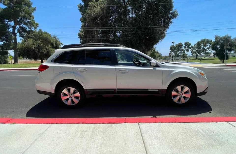 2012 Subaru Outback 4th Gen - Image 13 of 14