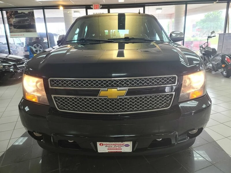 2012 Chevrolet Suburban 10th Gen - Image 3 of 4