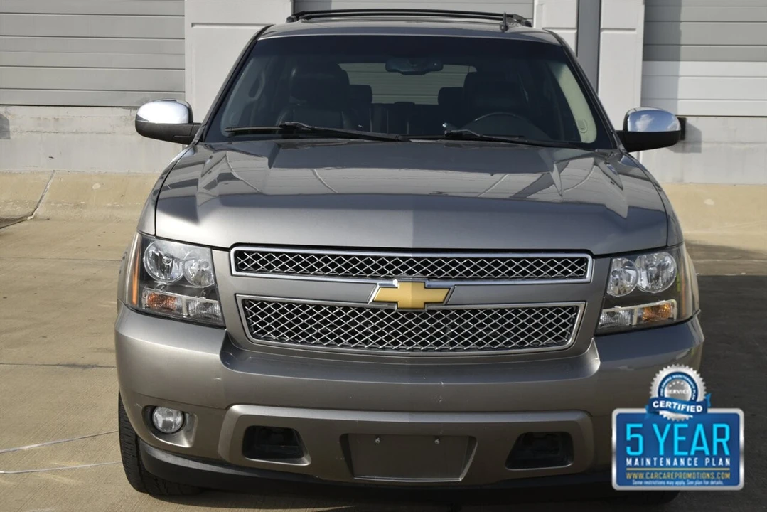 2012 Chevrolet Suburban 10th Gen - Image 2 of 4