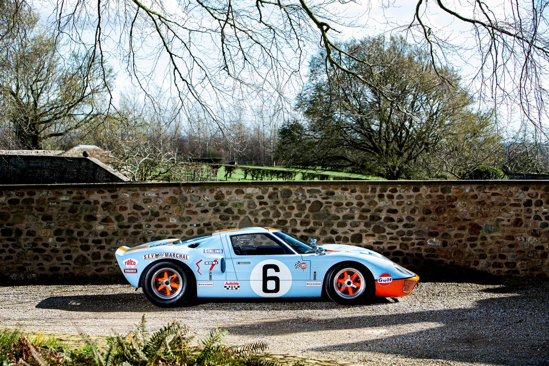 2012 Superformance - Image 17 of 31