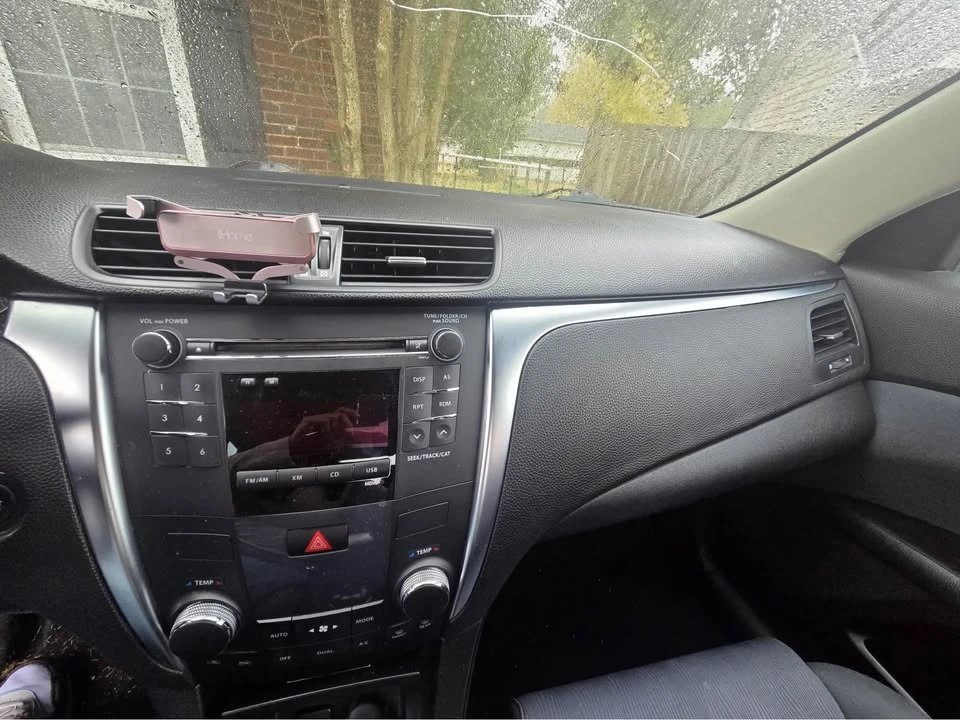 2012 Suzuki SX4 - Image 3 of 9