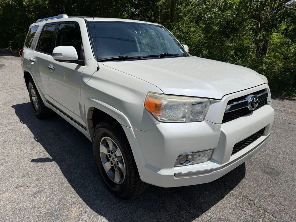 2012 Toyota 4Runner 5th Gen - Image 5 of 17