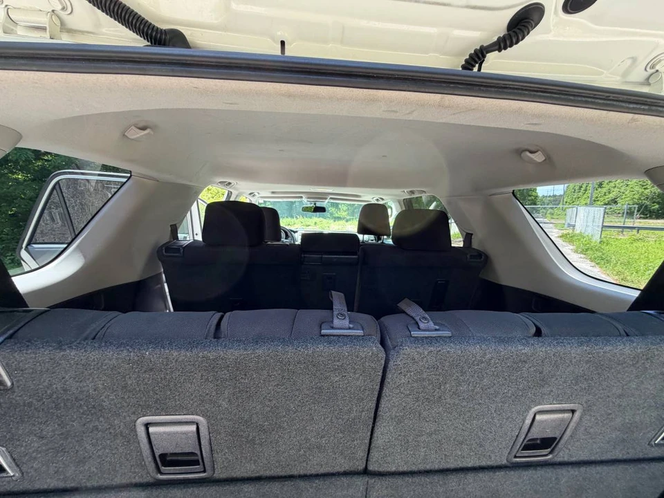 2012 Toyota 4Runner 5th Gen - Image 11 of 17