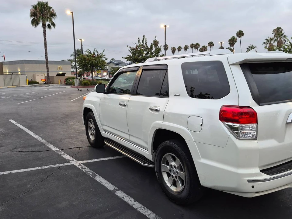 2012 Toyota 4Runner 5th Gen - Image 5 of 18