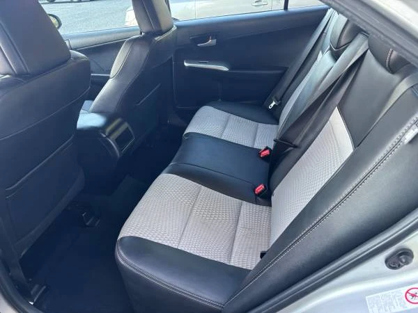 2012 Toyota Camry 7th Gen - Image 16 of 20