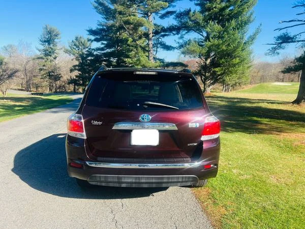 2012 Toyota Highlander - Image 9 of 10
