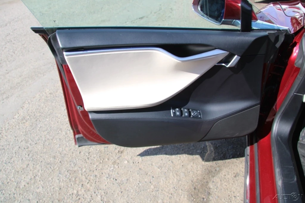 2012 Tesla Model S - Image 15 of 21