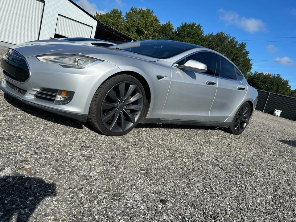 2012 Tesla Model S - Image 3 of 15