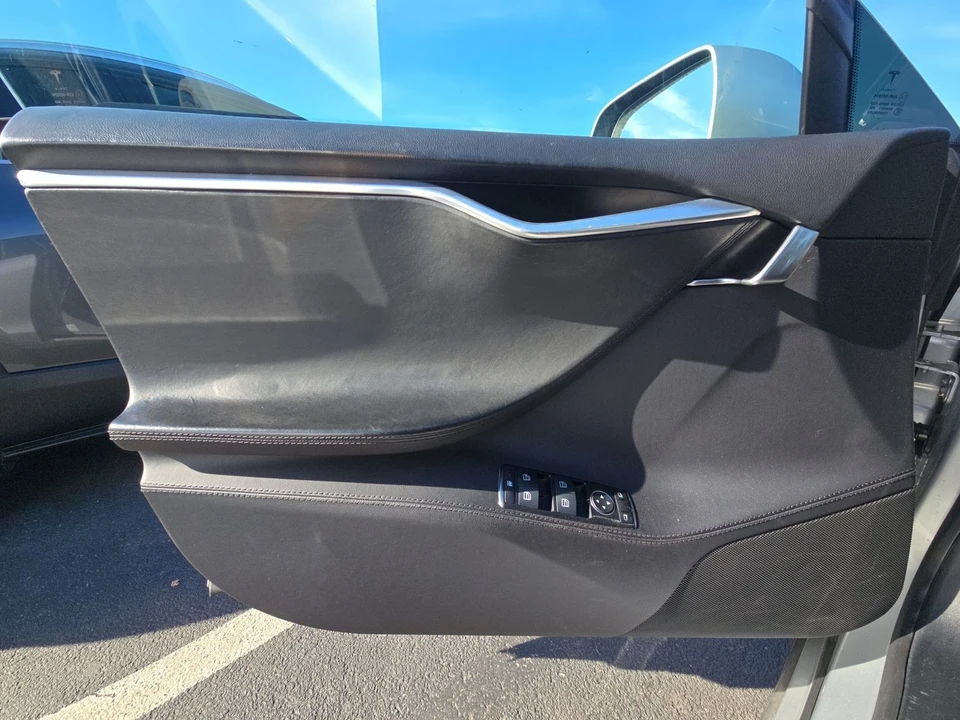2012 Tesla Model S - Image 11 of 21