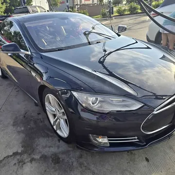 2012 Tesla Model S 60