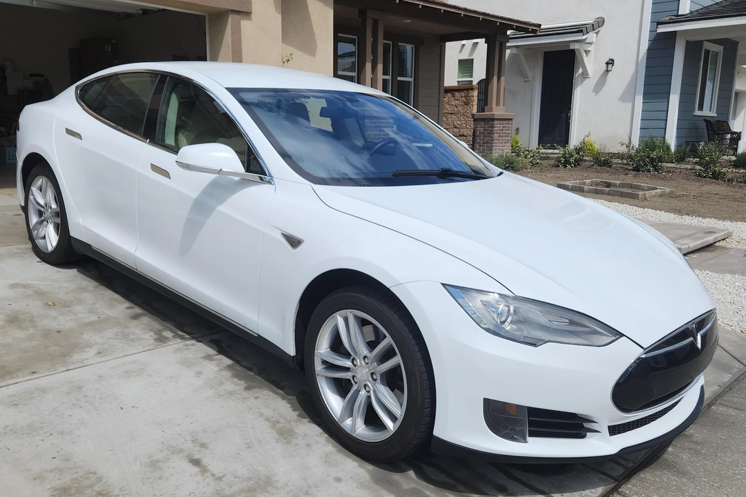 2012 Tesla Model S - Image 29 of 31