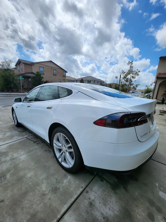 2012 Tesla Model S - Image 17 of 31