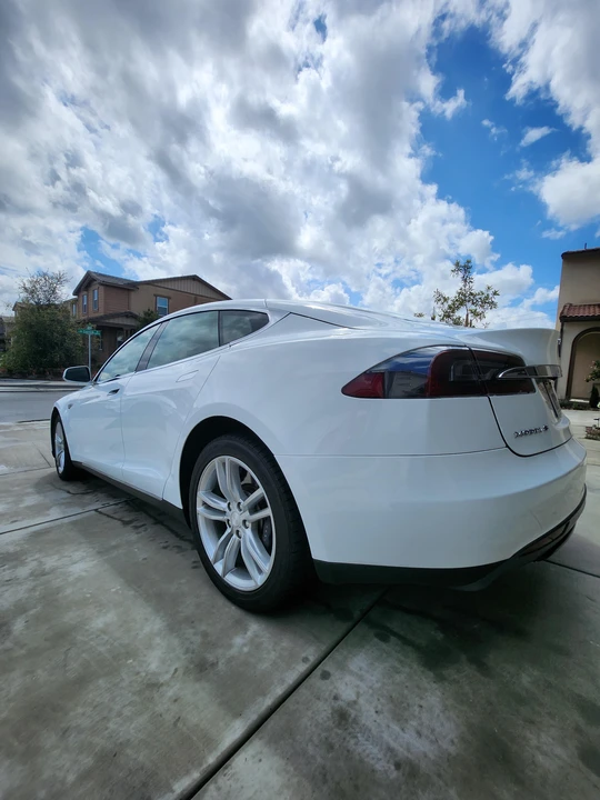 2012 Tesla Model S - Image 15 of 31