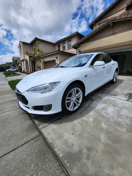 2012 Tesla Model S - Image 11 of 31