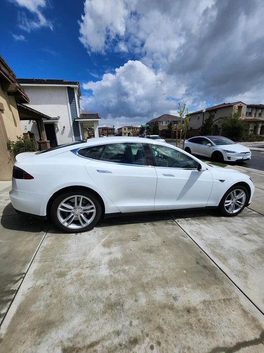 2012 Tesla Model S - Image 25 of 31