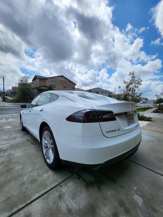2012 Tesla Model S - Image 19 of 31