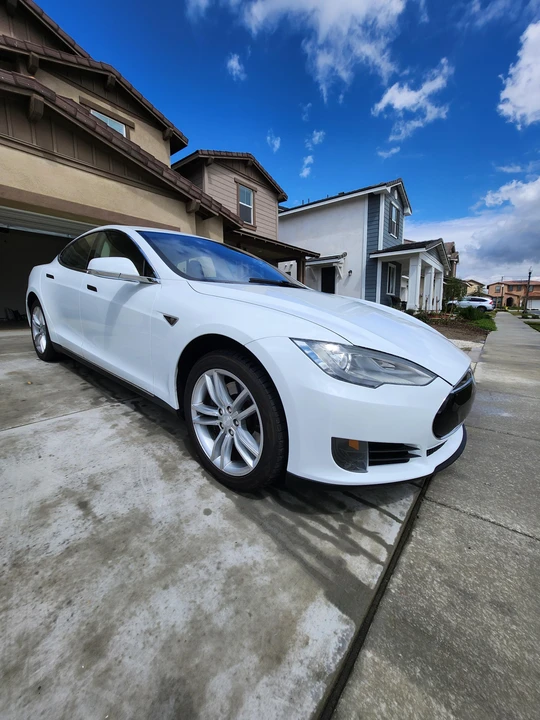 2012 Tesla Model S - Image 27 of 31
