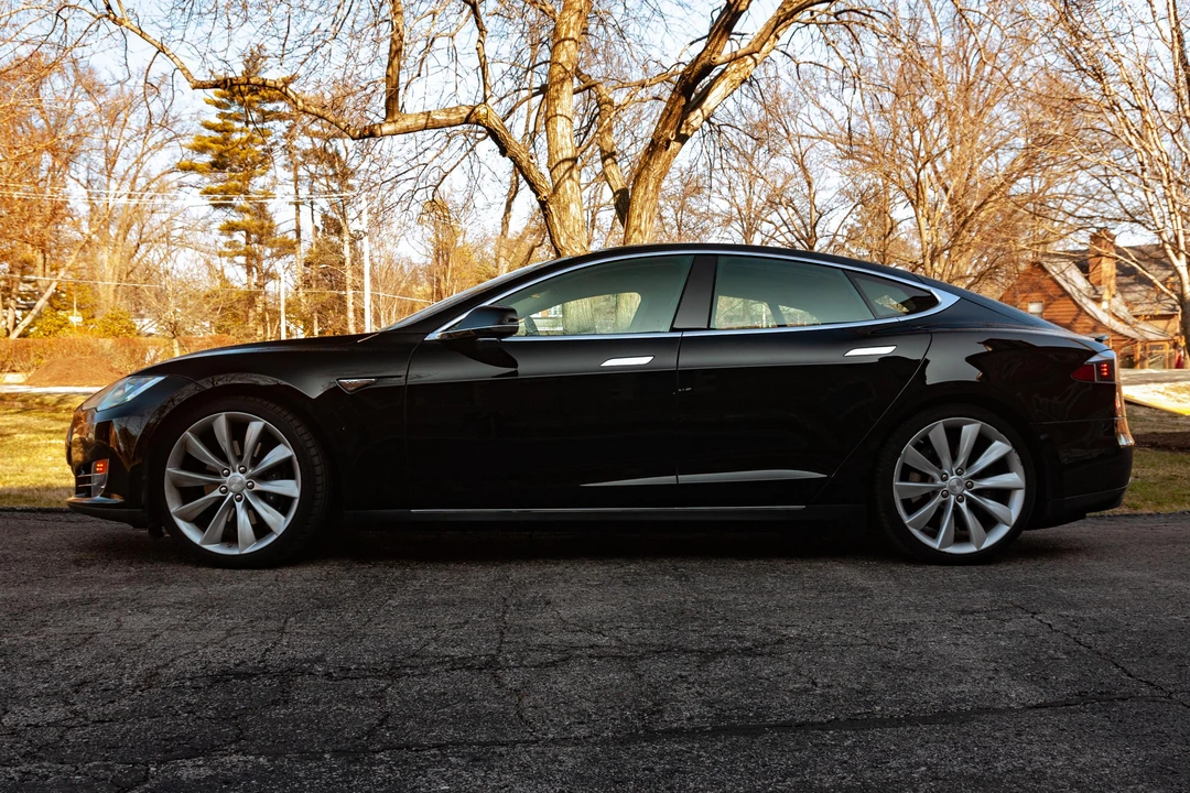 2012 Tesla Model S - Image 3 of 5