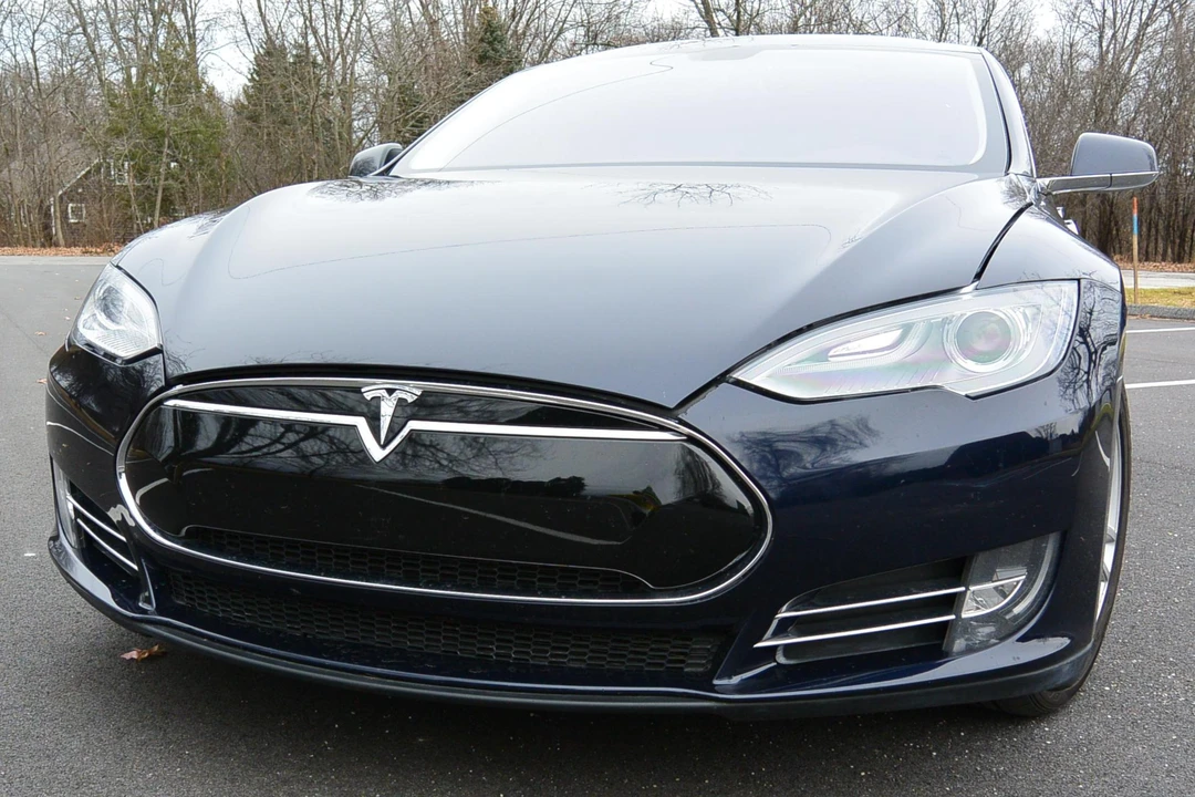 2012 Tesla Model S - Image 2 of 5